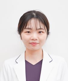 白水　萌子
